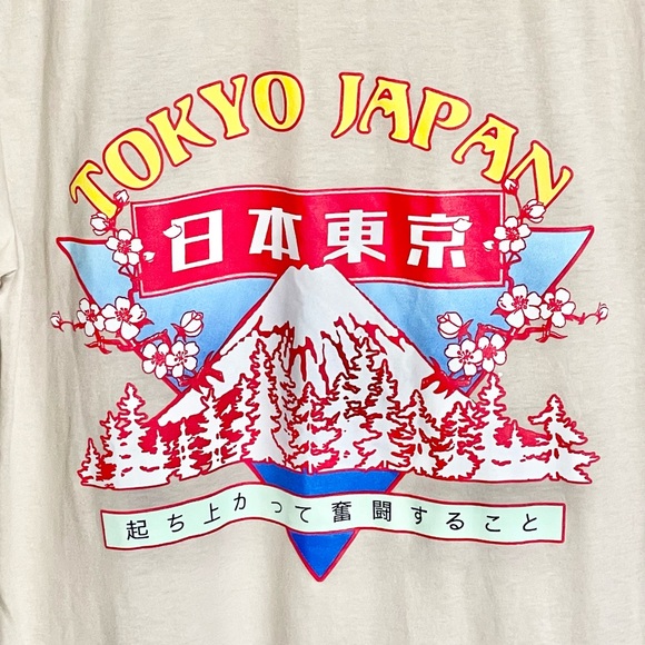 NEW Tokyo Japan Mt. Fuji Cherry Blossom Graphic Beige T Shirt Adult size Medium - Picture 3 of 6